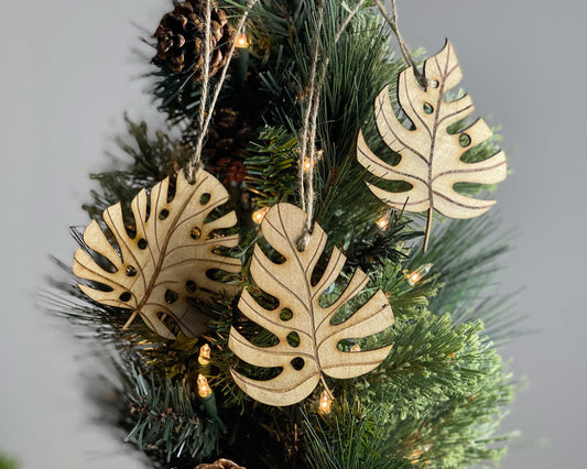 Monstera Leaves Wood Rustic Ornament